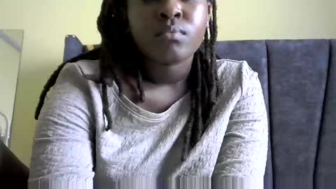 Snapshot of its_sweet chatting on February 6, 8:50 am BigAss horny online show from February 6, 8:50 am