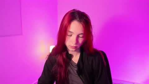 Snapshot of itscamill chatting on October 22, 2:04 am camill online show from October 22, 2:04 am