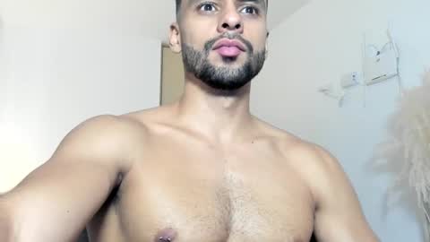 CALL ME GEO online show from October 3, 1:48 am