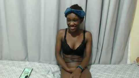 Laynne online show from October 14, 9:51 pm