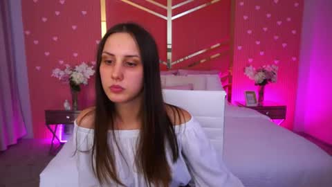 itsmeannabelle online show from July 28, 11:17 am