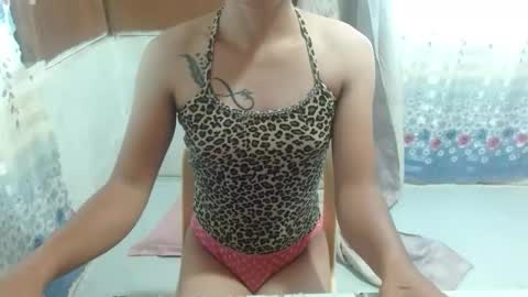 itsmelily05 online show from March 23, 2:38 am