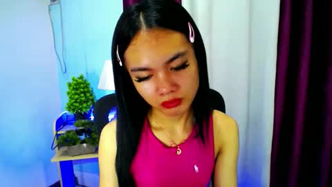 itsmeloveypinay online show from December 15, 9:55 pm