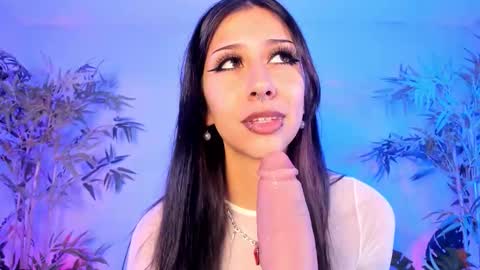 itsmroom online show from December 17, 1:51 pm