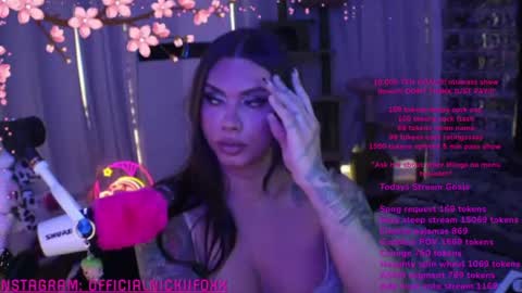 Nicki Foxx online show from June 25, 11:32 pm