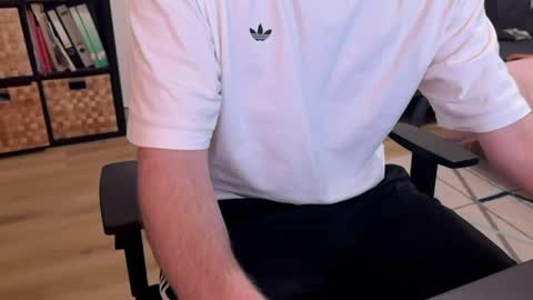 itsthat online show from April 8, 2:58 am