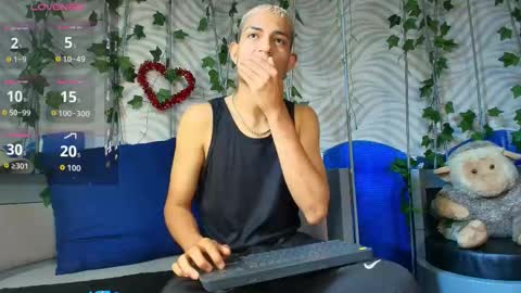 itszairen online show from February 26, 4:38 am