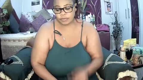 itumeleng74 online show from March 10, 8:23 pm