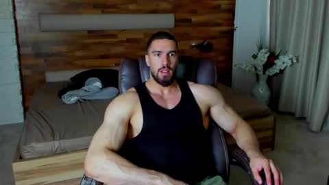 IvanHydee online show from June 8, 4:35 am