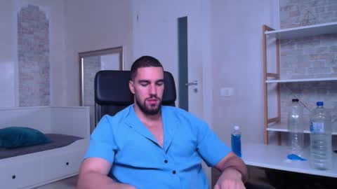 IvanHydee online show from September 16, 4:26 am