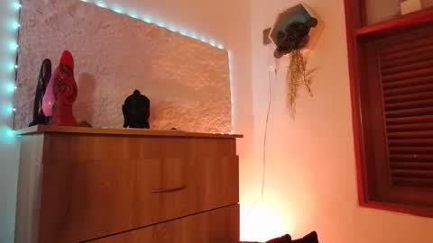 Ivanna James online show from April 18, 2:24 am