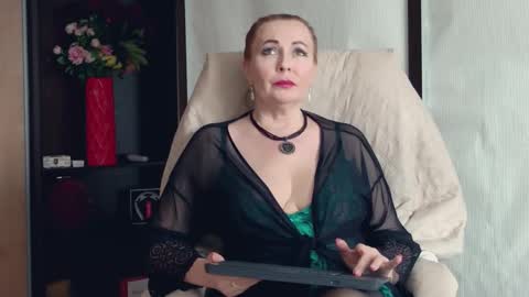 IrennaSplash online show from March 17, 7:35 am