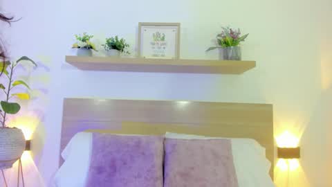 I V E T T E online show from February 4, 8:13 pm