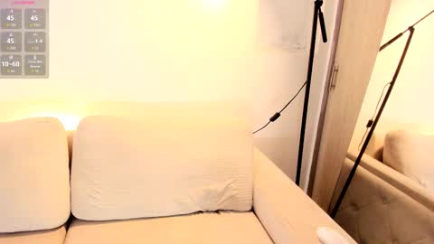 Ivon online show from October 2, 3:27 am