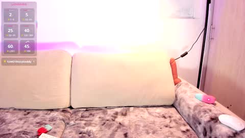 Ivon online show from November 10, 7:16 pm