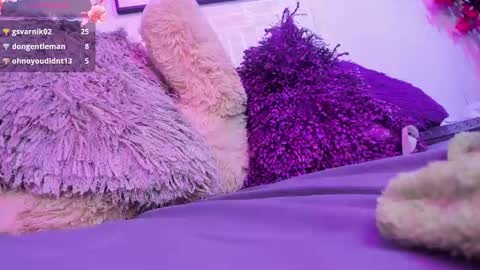 ivonne online show from December 27, 3:59 pm