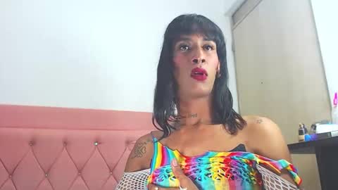 ivonneth online show from February 14, 7:22 am