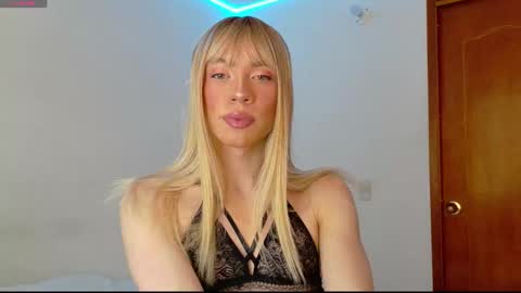 Ivonny online show from December 18, 8:26 pm