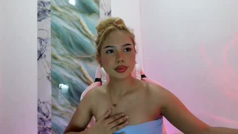 ivory_babe online show from August 2, 7:10 am