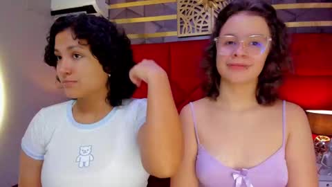 Ivy and Molly online show from December 3, 12:02 pm