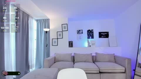 NEW MODEL Ivy online show from April 2, 8:16 pm