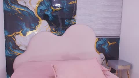 Tell me Ivy is a pleasure online show from July 25, 3:15 am