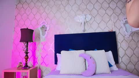 Ivy online show from February 26, 12:38 pm