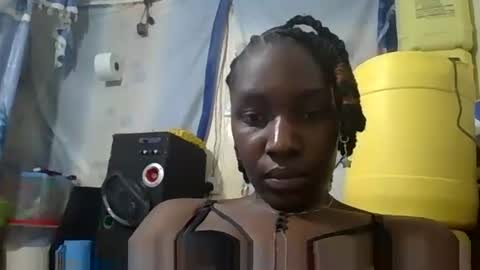 ivyk_ online show from February 18, 12:21 am