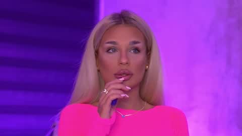 IvyRowa online show from October 20, 6:13 pm