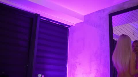 IvyRowa online show from October 9, 6:57 pm