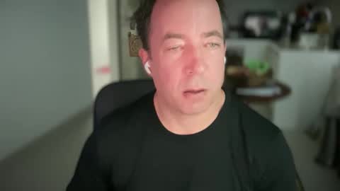 chat with me to find out online show from December 22, 3:44 am