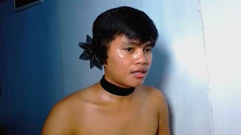 iya143 online show from November 9, 1:36 pm