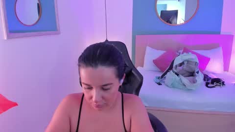 Iza online show from September 13, 2:58 am