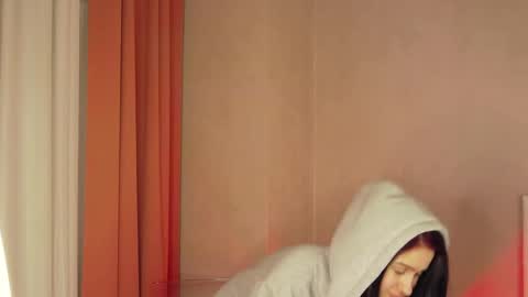 IZIE CARTER online show from February 10, 6:49 am