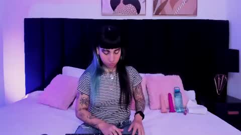 Izzy moon online show from June 15, 11:13 am