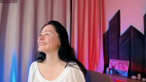 Izzy online show from June 2, 6:10 pm