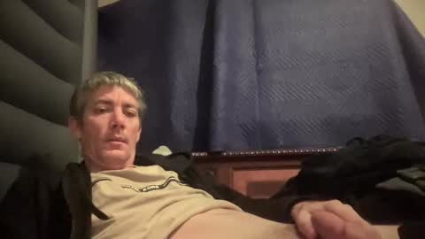 J32821 online show from January 18, 11:30 am