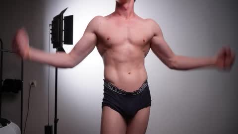 Danny online show from November 18, 7:28 pm