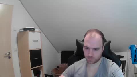 here4y online show from February 6, 11:20 am