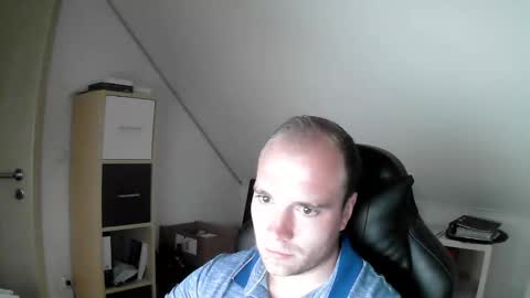 here4y online show from September 11, 8:48 am