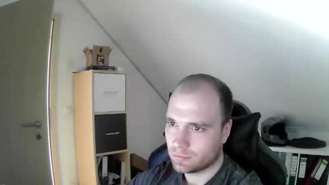 here4y online show from February 1, 12:13 pm