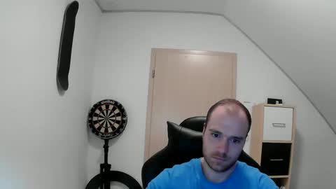 here4y online show from December 4, 10:07 am