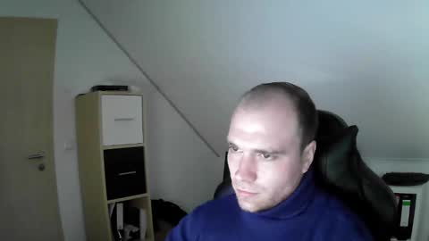 here4y online show from November 18, 10:07 am