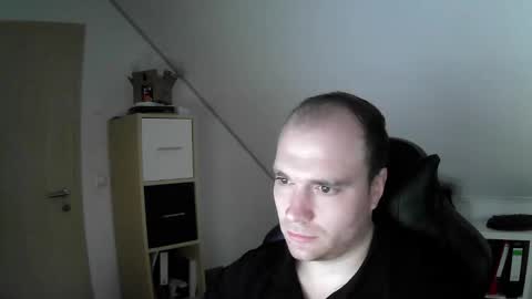 here4y online show from December 1, 8:56 am