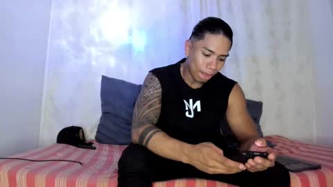 Snapshot of j_musiry chatting on January 13, 8:37 am i am juan musiry independent model online show from January 13, 8:37 am