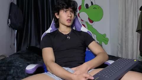 Noah online show from February 11, 9:51 pm