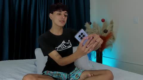 Snapshot of jack_noir chatting on September 22, 1:37 pm Jack online show from September 22, 1:37 pm