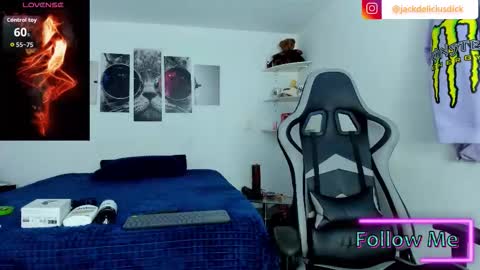 Snapshot of jackdeliciusdick chatting on September 29, 8:13 am jackdeliciusdick online show from September 29, 8:13 am