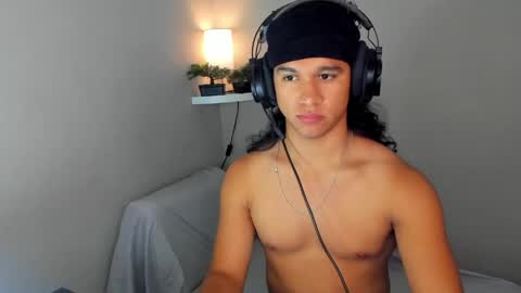 jacke__lee online show from April 22, 5:03 am