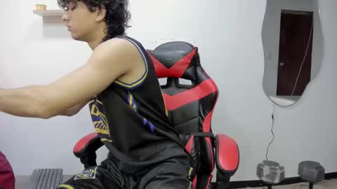 Jackes Taylor online show from October 19, 5:12 am